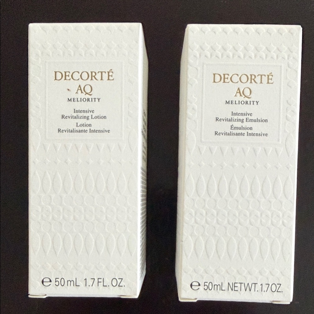 AQ Meliority Revitalizing Lotion and Emulsion Set - White